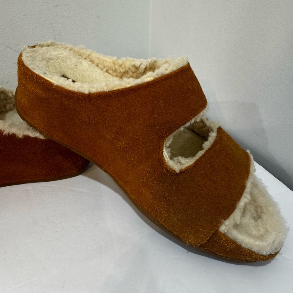 FitFlop Shuv Two-Bar Shearling Suede Slides Tan size 8 - Picture 5 of 9